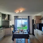 Dom wakacyjny Les Merisiers - Maison Moderne Avec Jardin