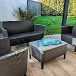 Prázdninový dům Les Merisiers - Maison Moderne Avec Jardin